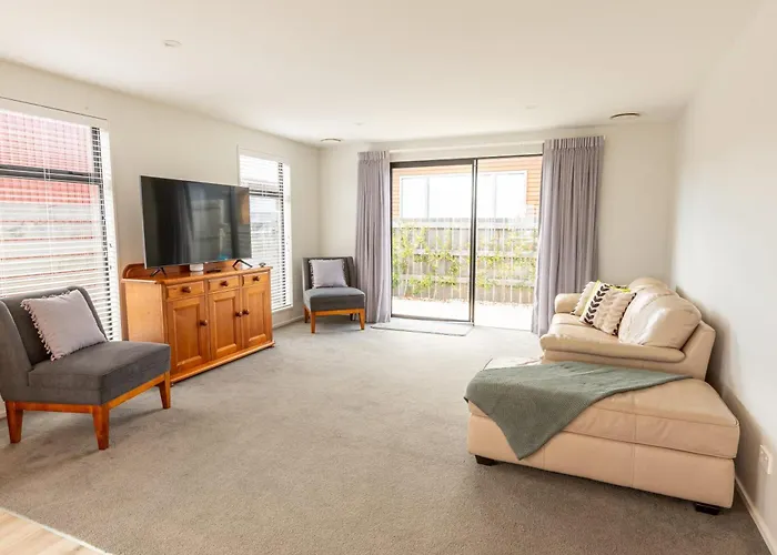 Fantastic Views On Farrant Dr * Wanaka